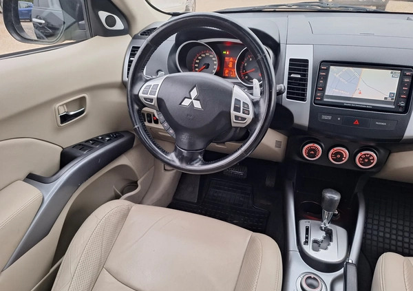 Mitsubishi Outlander cena 30900 przebieg: 184000, rok produkcji 2007 z Kutno małe 781